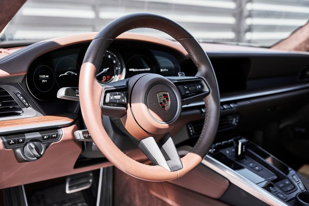 Used 2020 Porsche 911 Carrera 4S w/ Premium Package image 34