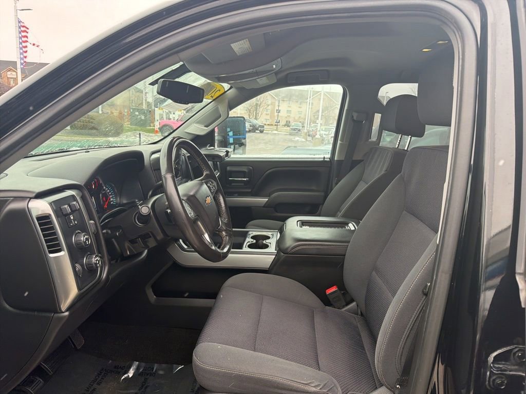Used 2018 Chevrolet Silverado 1500 LT w/ Midnight Edition image 14