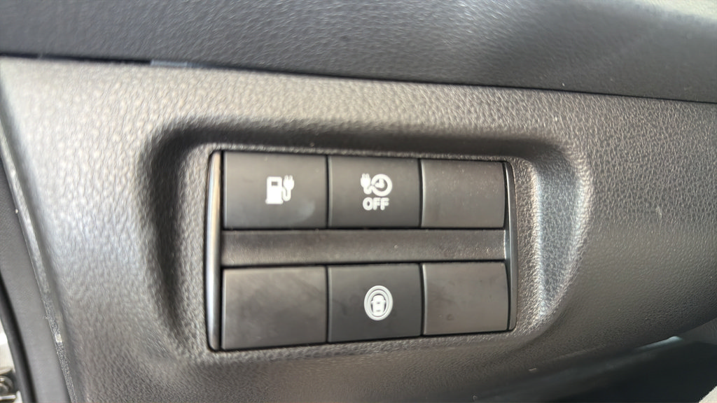 Certified 2025 Nissan Leaf S FWD image 25