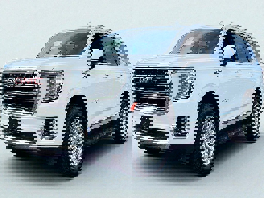 Used 2024 GMC Yukon SLT image 2