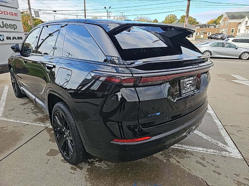 Used 2024 Jeep Wagoneer Launch Edition image 11