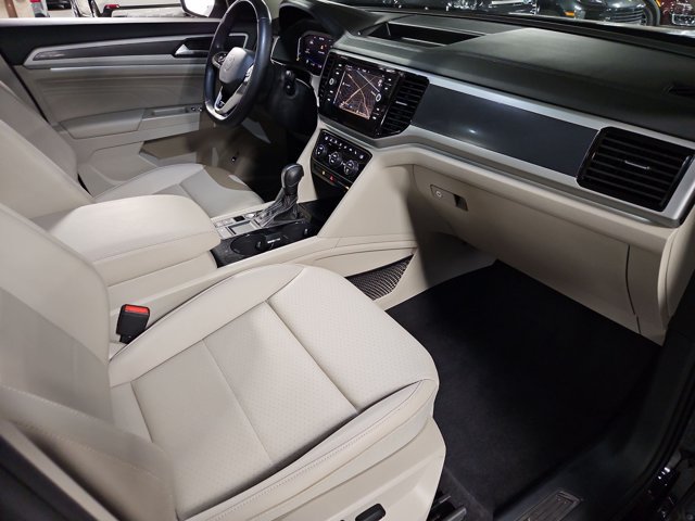Used 2021 Volkswagen Atlas SEL R-Line FWD image 23