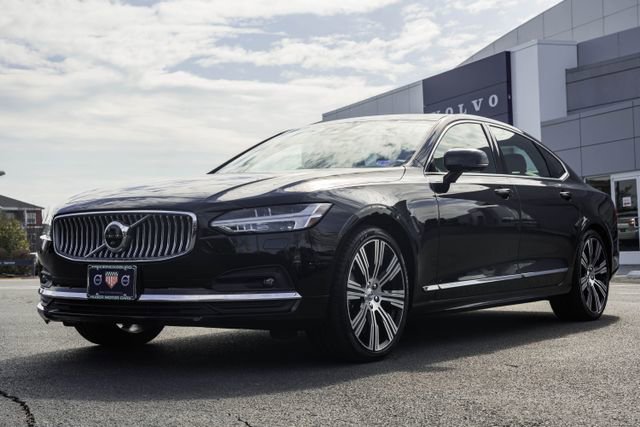 Certified 2023 Volvo S90 B6 Ultimate w/ Protection Package image 3