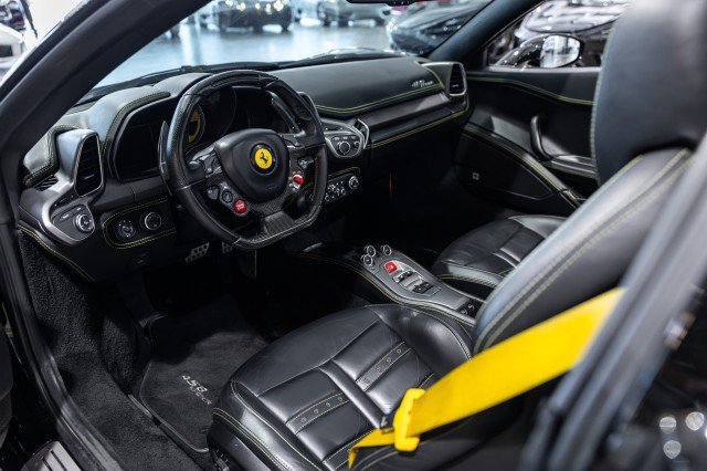 Used 2014 Ferrari 458 Spider RWD image 36