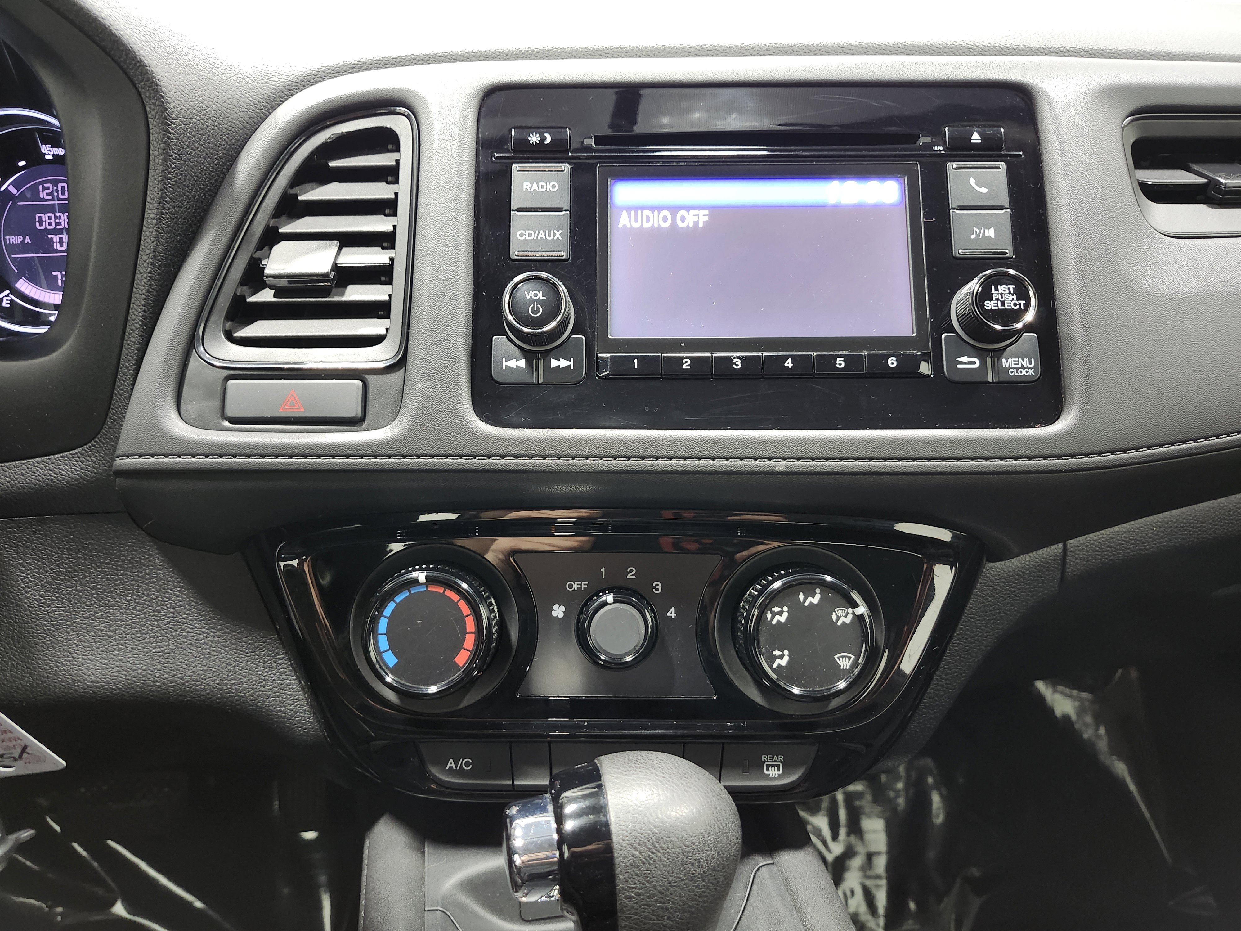 Used 2018 Honda HR-V LX image 28