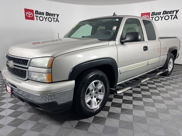 Used 2006 Chevrolet Silverado 1500 LT w/ Light Duty Power Package image 20