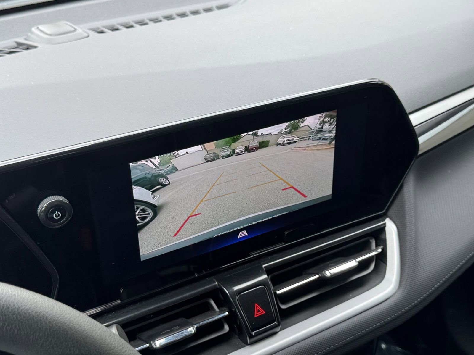 Used 2025 Chevrolet TrailBlazer LT FWD image 22