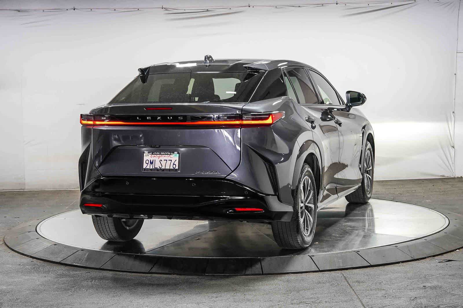 Used 2024 Lexus RZ 300e Premium FWD image 4