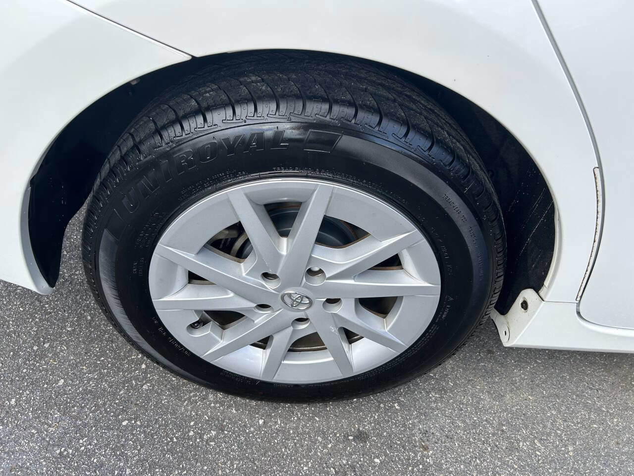 Used 2012 Toyota Prius V Three image 23