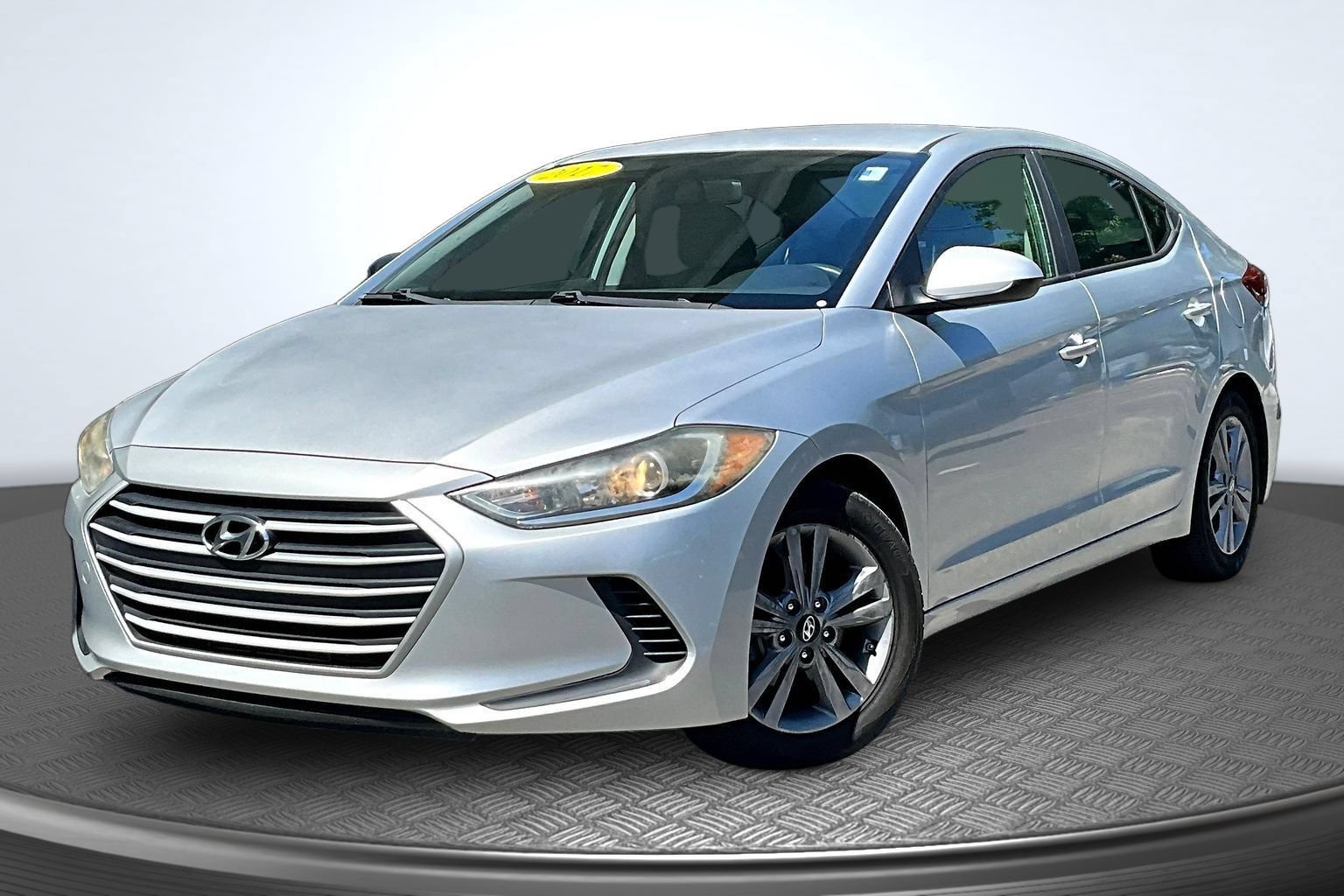 Used 2017 Hyundai Elantra SE