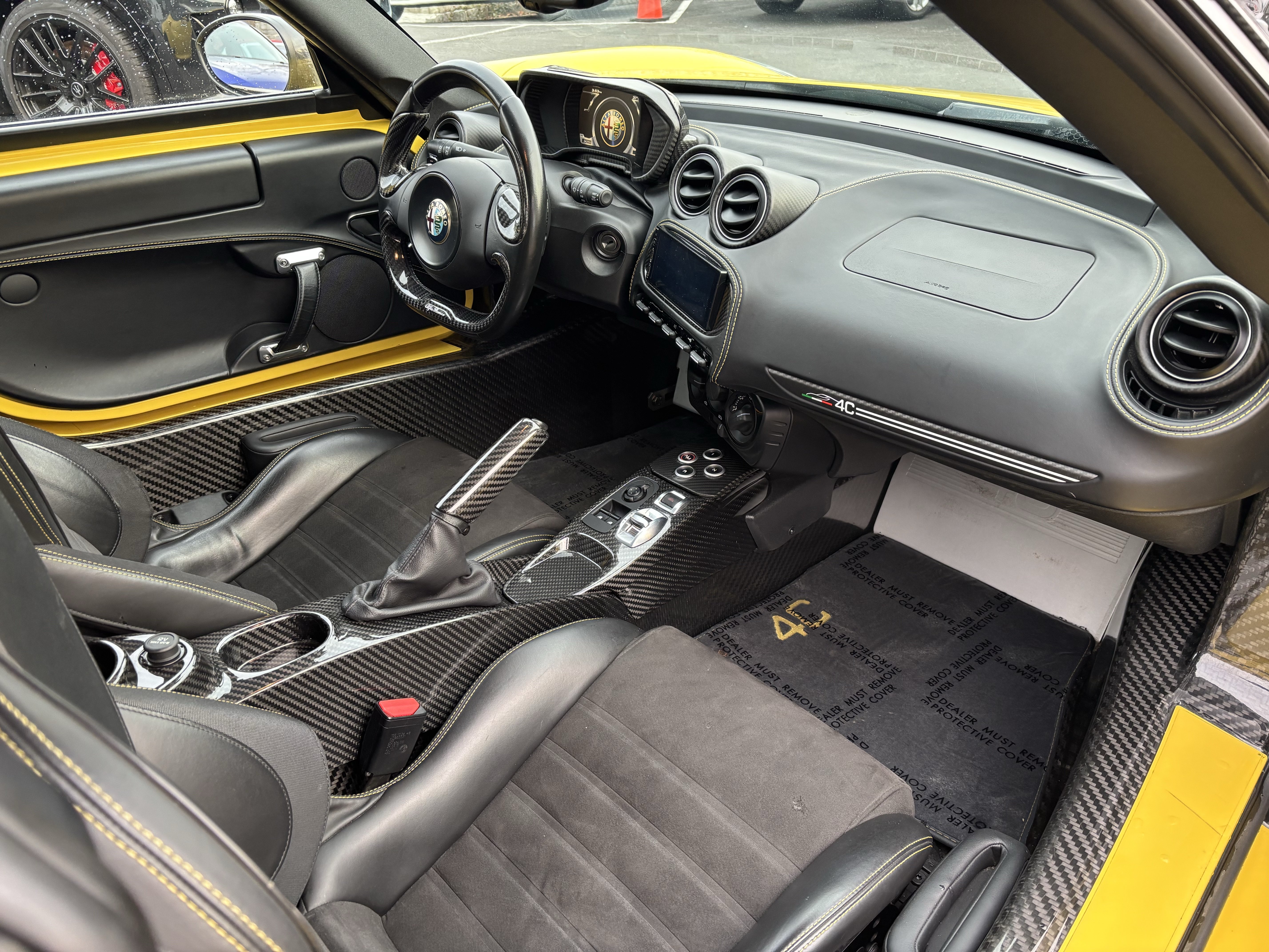 Used 2016 Alfa Romeo 4C Spider RWD image 25