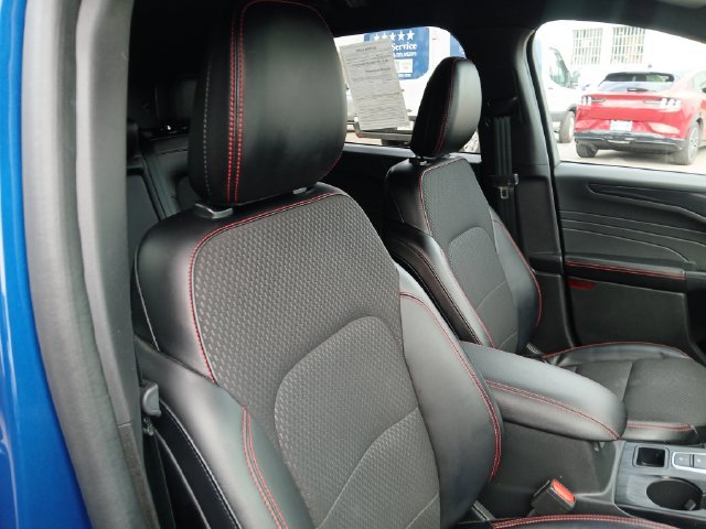 Certified 2023 Ford Escape ST-Line w/ Tech Pack #1 AWD/4WD image 50