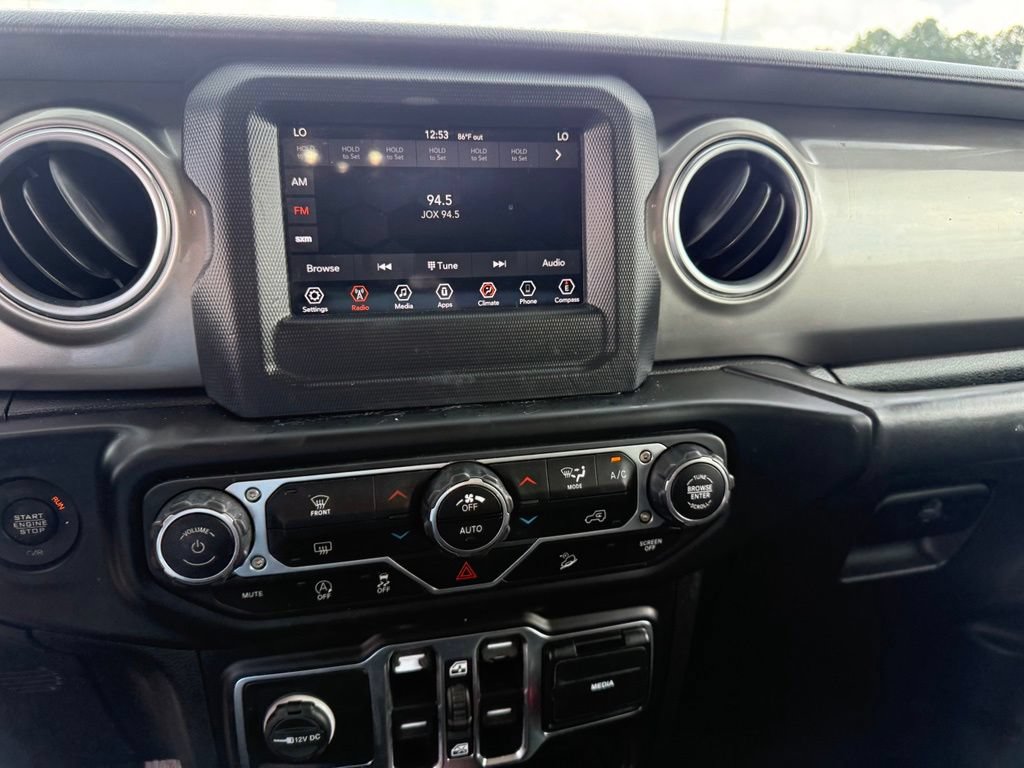 Used 2020 Jeep Wrangler Unlimited Sahara AWD/4WD image 9