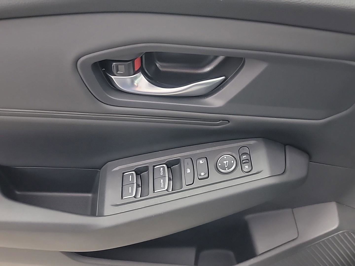 Certified 2025 Honda Accord SE image 36