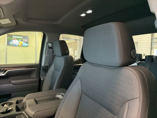 New 2026 GMC Sierra 1500 Elevation image 16
