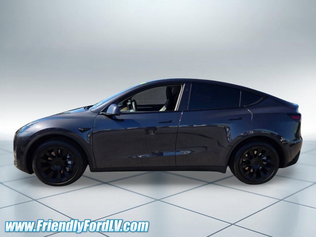 Used 2024 Tesla Model Y Long Range RWD image 4
