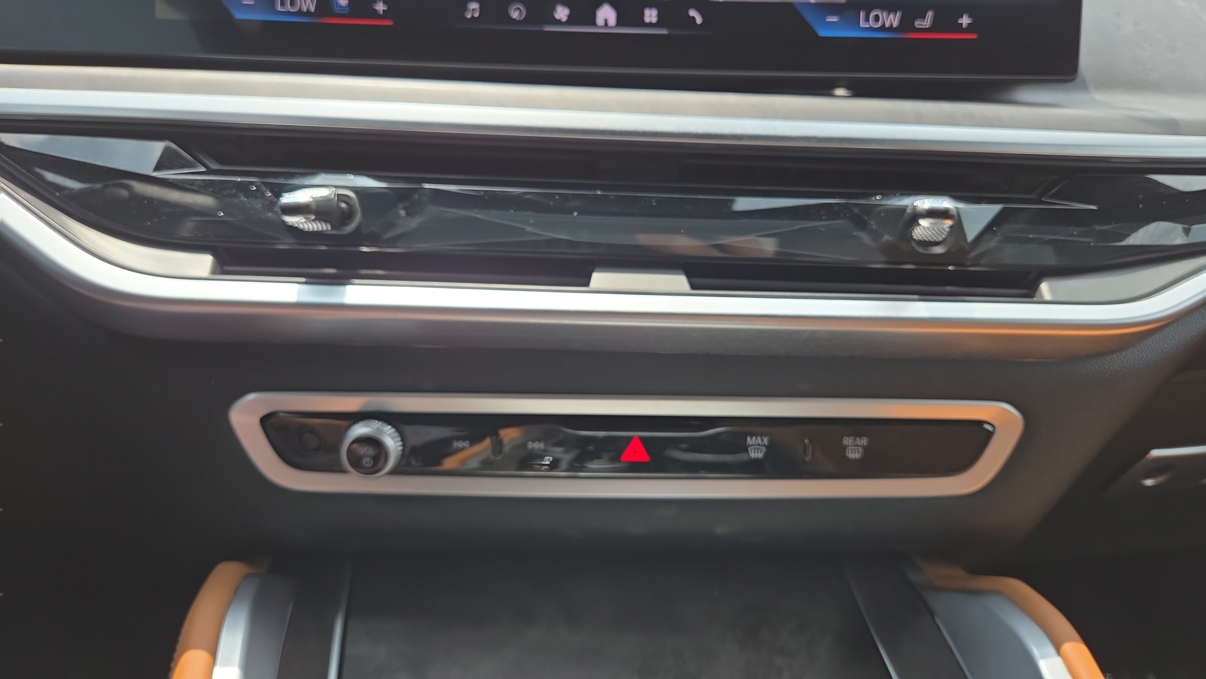 Used 2025 BMW X6 M60i AWD/4WD image 31