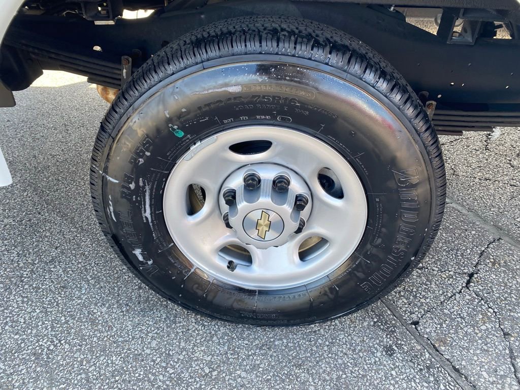 New 2025 Chevrolet Express 3500 w/ Power Convenience Package RWD image 24