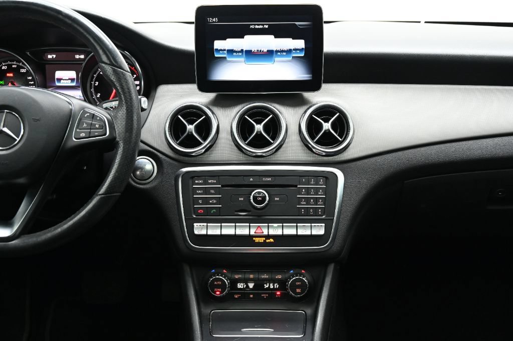 Used 2019 Mercedes-Benz GLA 250 4MATIC image 28