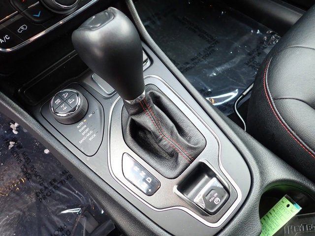 Certified 2022 Jeep Cherokee Trailhawk w/ Comfort/Convenience Group image 22