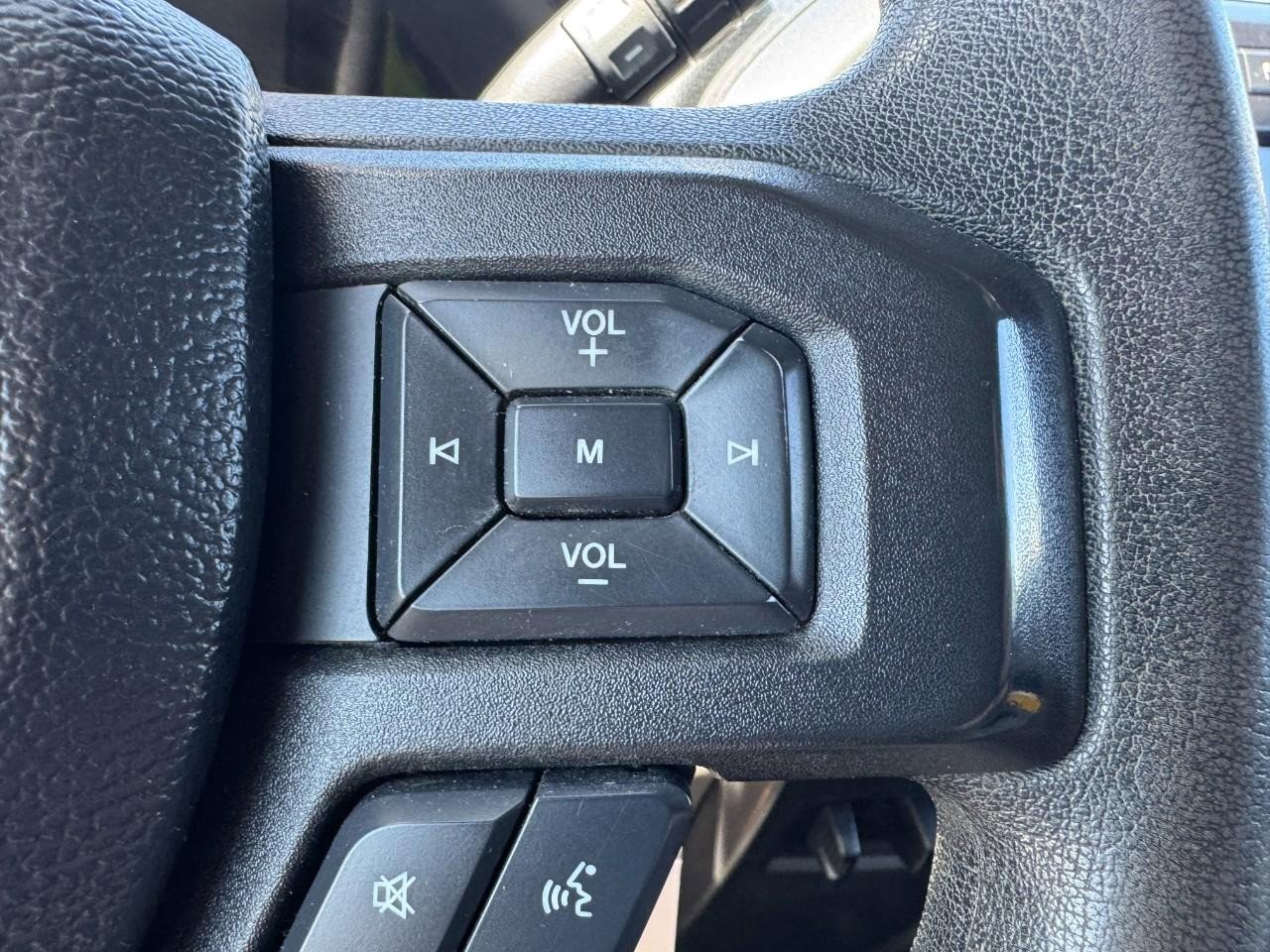Used 2021 Ford F550 4x4 Regular Cab Super Duty image 15
