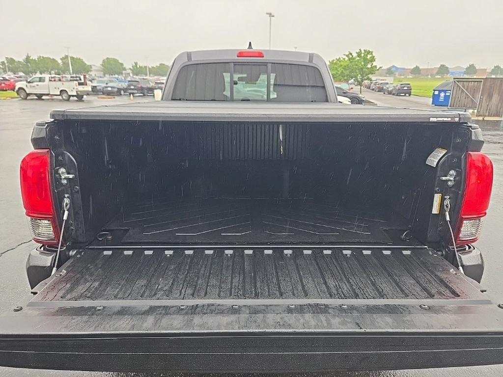 Used 2022 Toyota Tacoma SR w/ SX Package AWD/4WD image 34