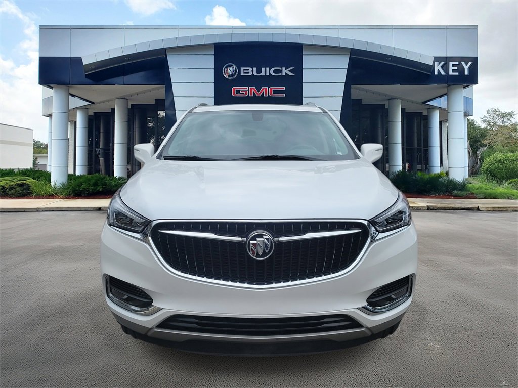 Used 2021 Buick Enclave Essence w/ Sound and Sites Package image 2