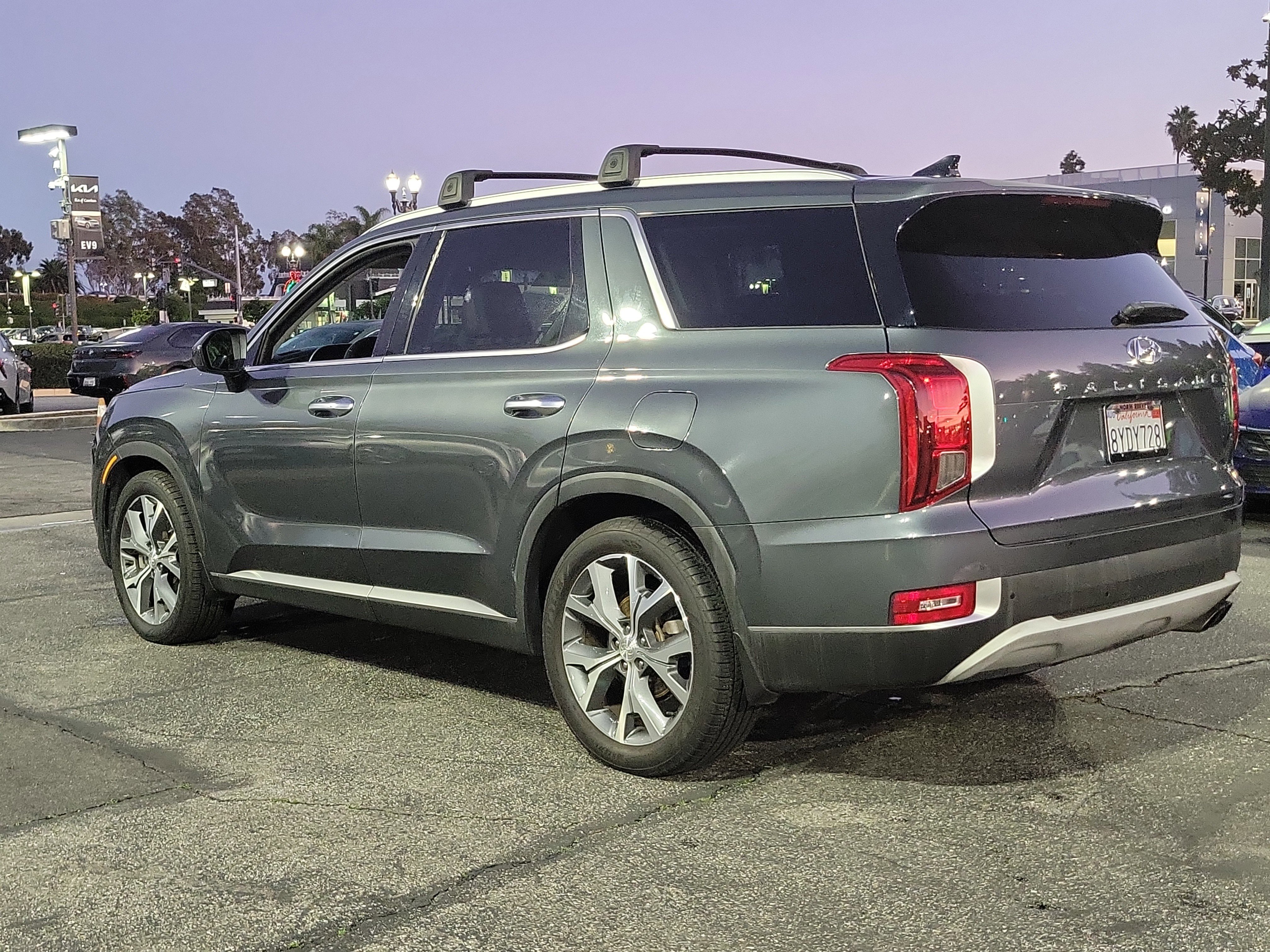 Used 2022 Hyundai Palisade SEL w/ 8P Bench Seat Package image 5