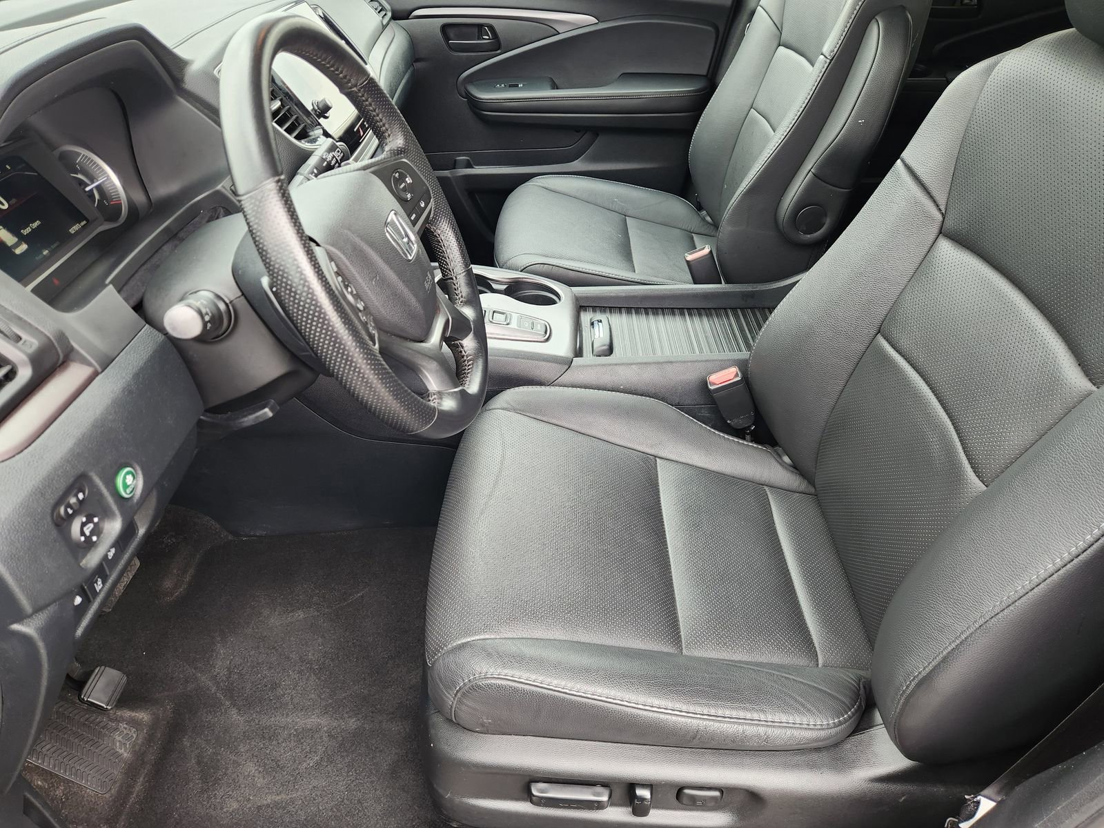 Used 2023 Honda Passport EX-L image 16