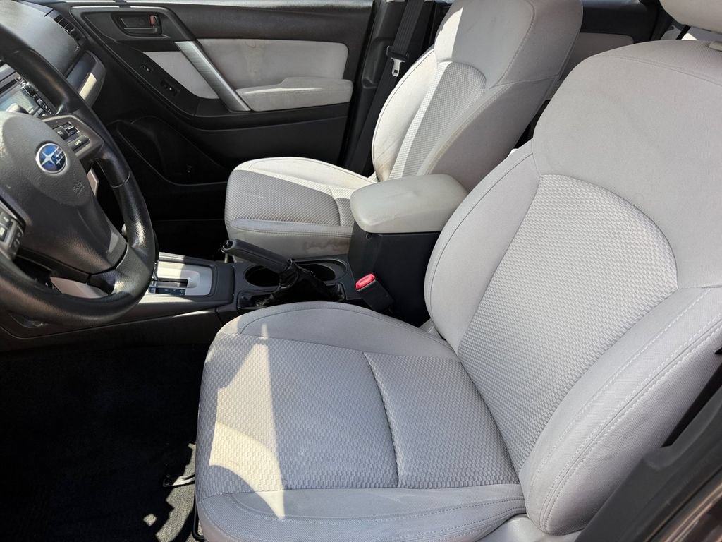 Used 2015 Subaru Forester 2.5i w/ Alloy Wheel Package AWD/4WD image 10