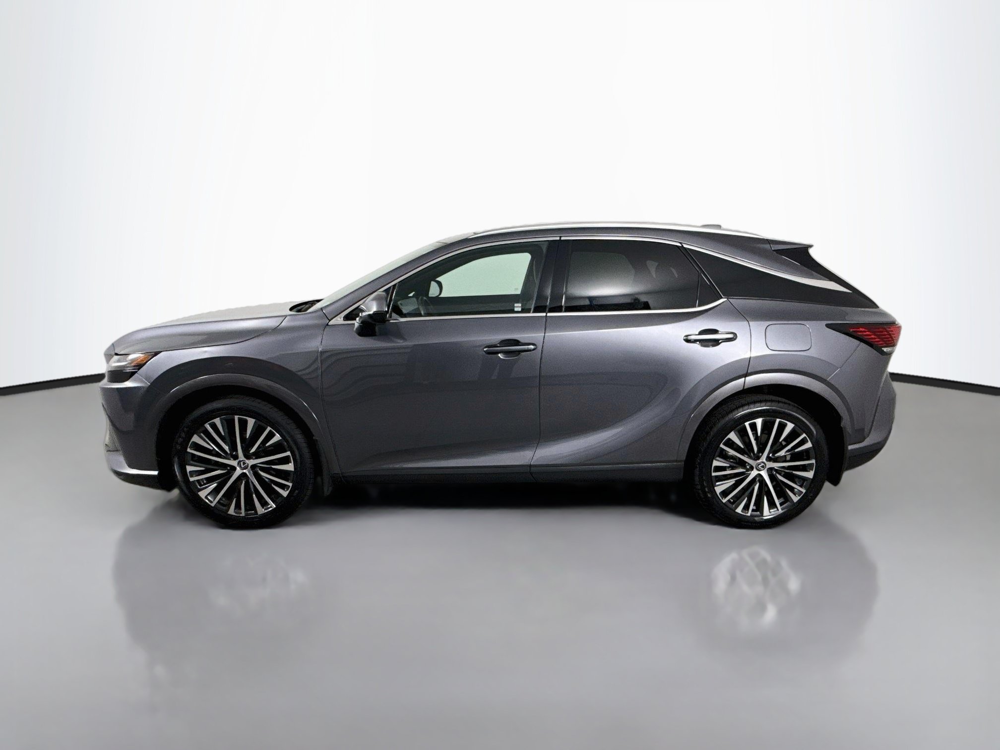 Certified 2023 Lexus RX 350 Premium Plus w/ Accessory Package AWD/4WD image 4