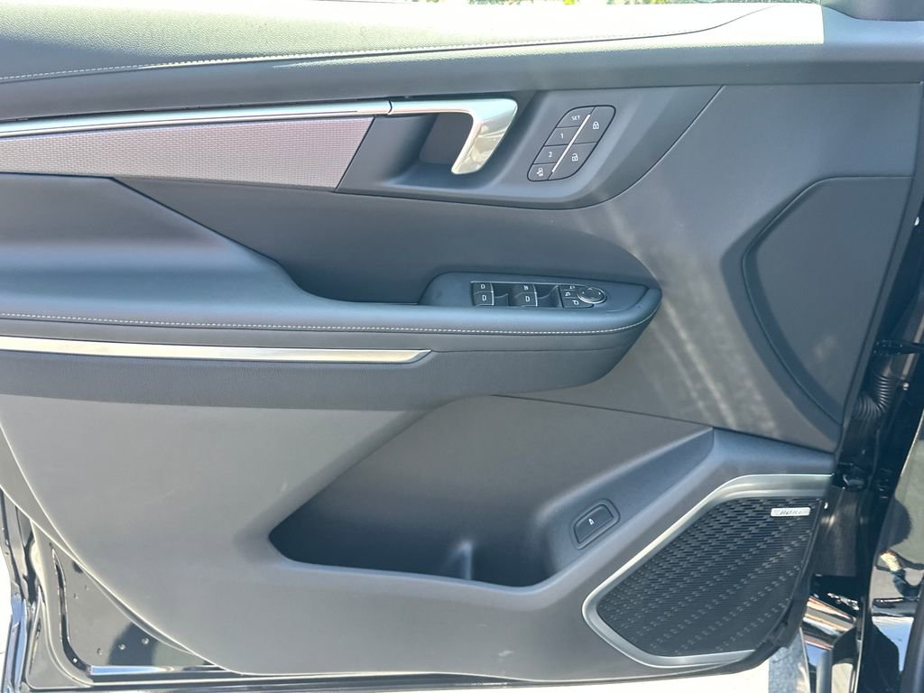 New 2026 Buick Enclave Sport Touring w/ Power Package image 12