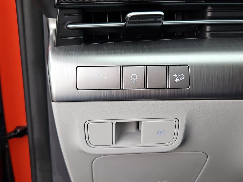 Used 2024 Hyundai Kona SEL image 14