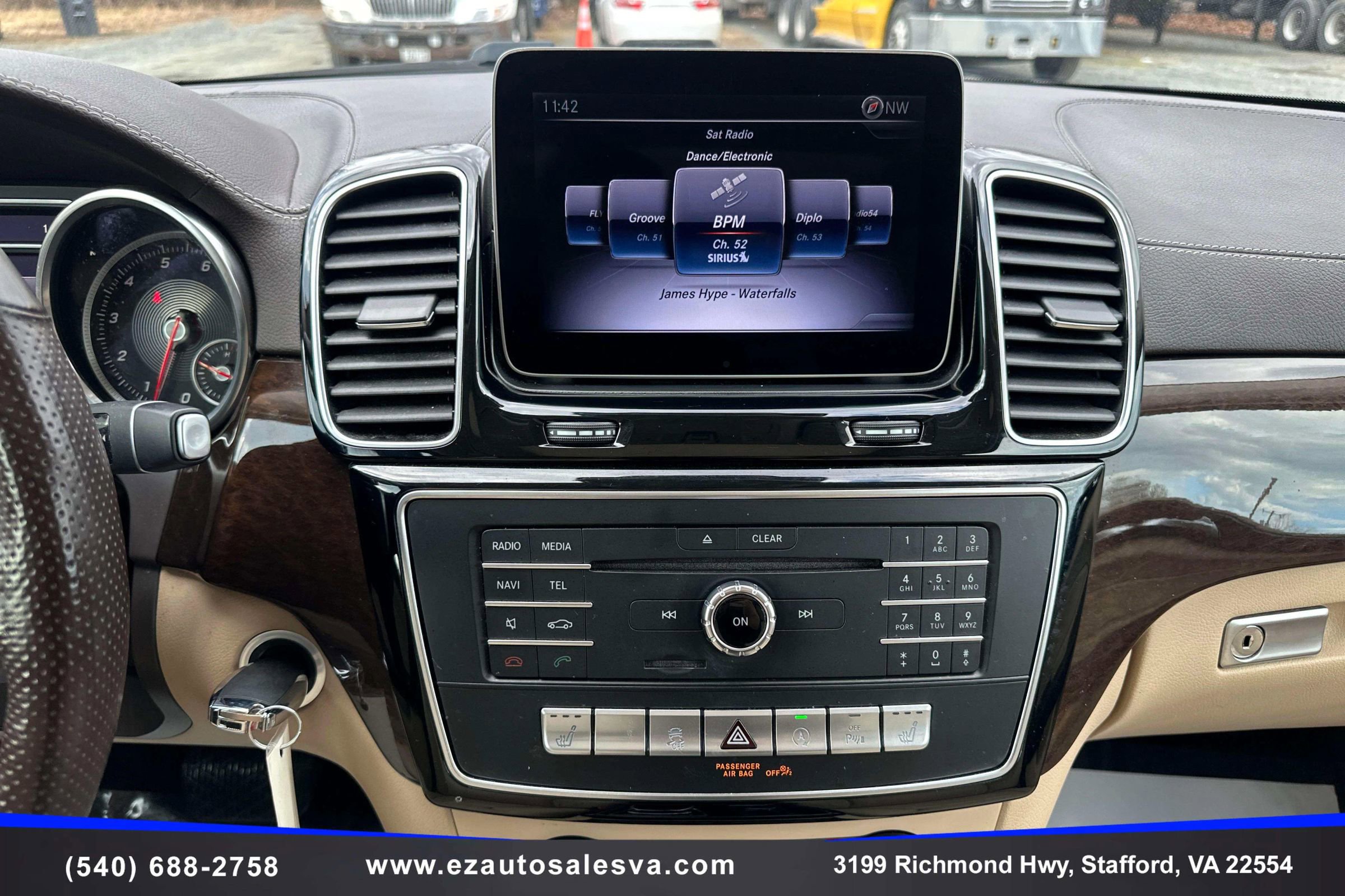 Used 2018 Mercedes-Benz GLS 450 GLS 450 4MATIC Sport Utility 4 w/ Premium Package image 25