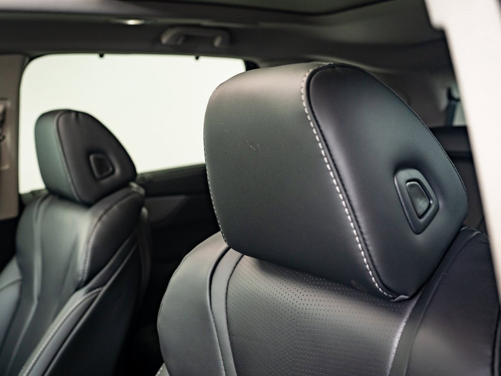 Used 2025 Acura MDX SH-AWD w/ Technology Package image 21