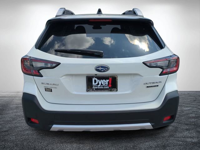 Used 2025 Subaru Outback Touring AWD/4WD image 5
