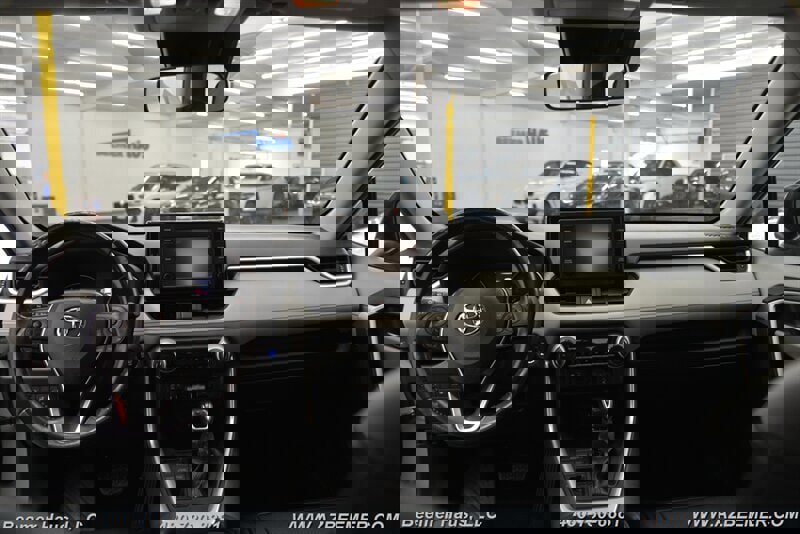 Used 2019 Toyota RAV4 XLE w/ Convenience Package image 25