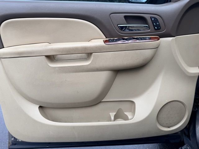 Used 2011 Chevrolet Suburban LTZ image 16