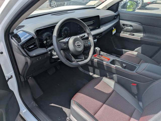 New 2026 Nissan Kicks SR w/ SR Premium Package AWD/4WD image 13