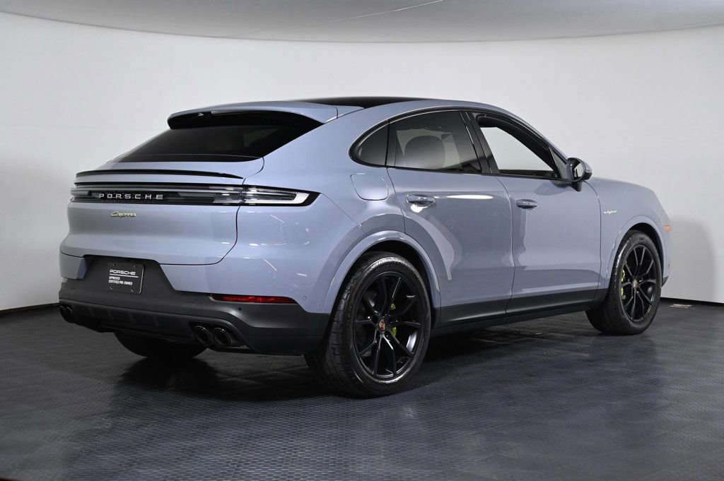 Certified 2026 Porsche Cayenne E-Hybrid Coupe image 7