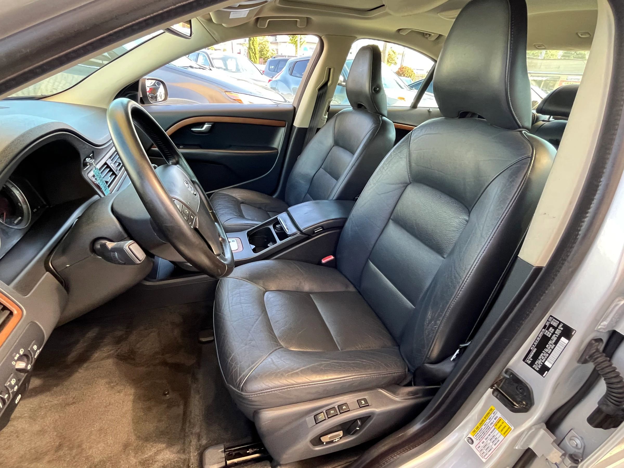 Used 2009 Volvo S80 3.2 image 11