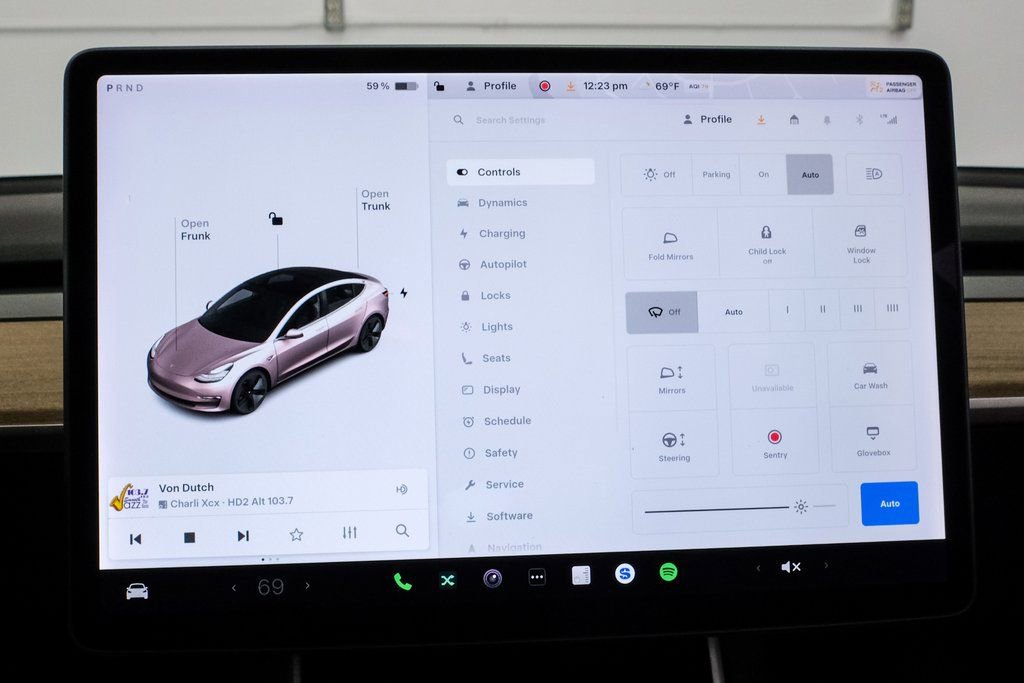 Used 2020 Tesla Model 3 Long Range image 24