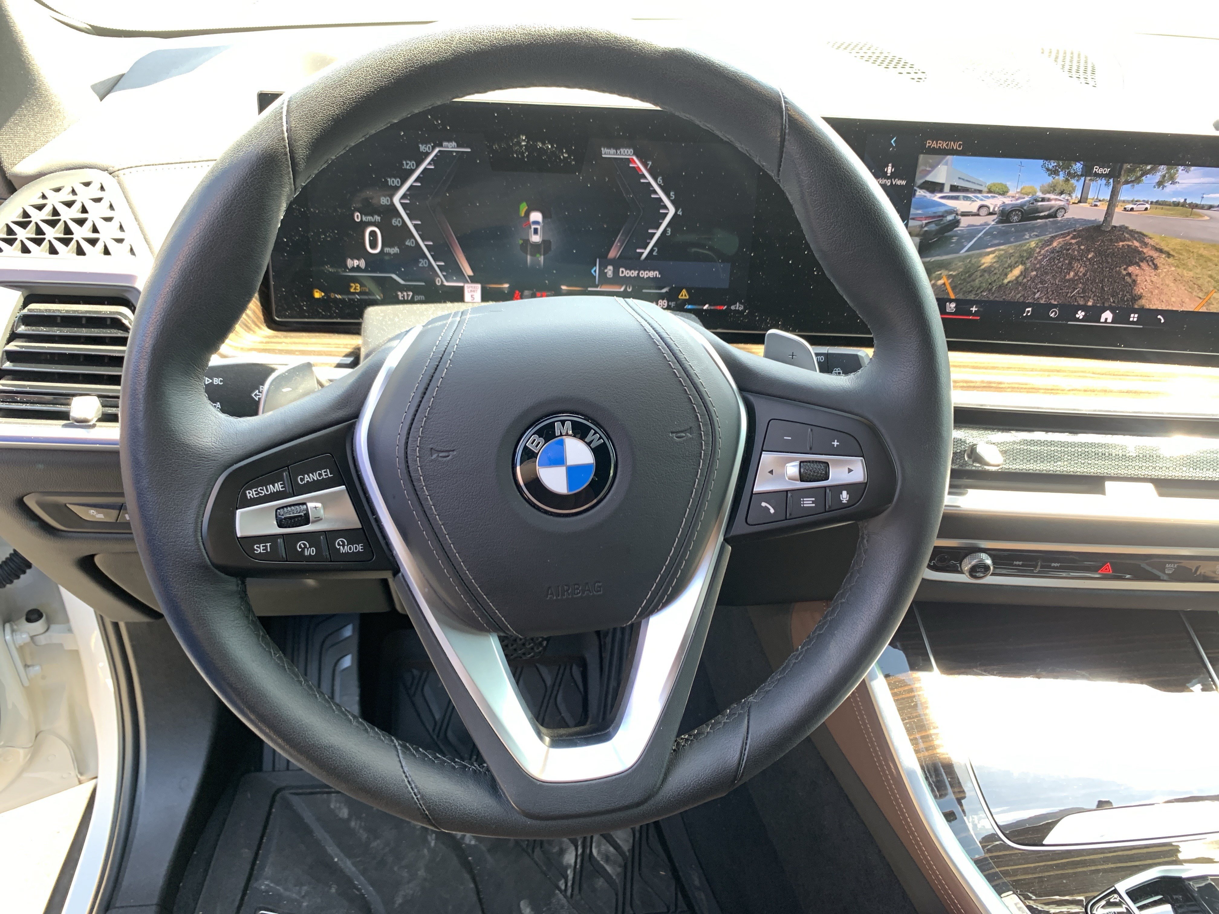 Used 2024 BMW X5 xDrive40i w/ Parking Assistance Package AWD/4WD image 18