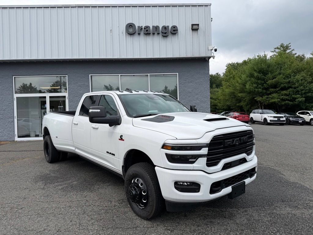 New 2026 RAM 3500 Laramie AWD/4WD image 7