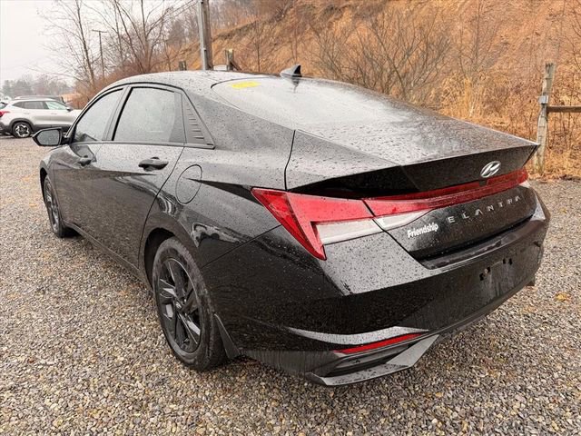 Used 2023 Hyundai Elantra SEL image 19