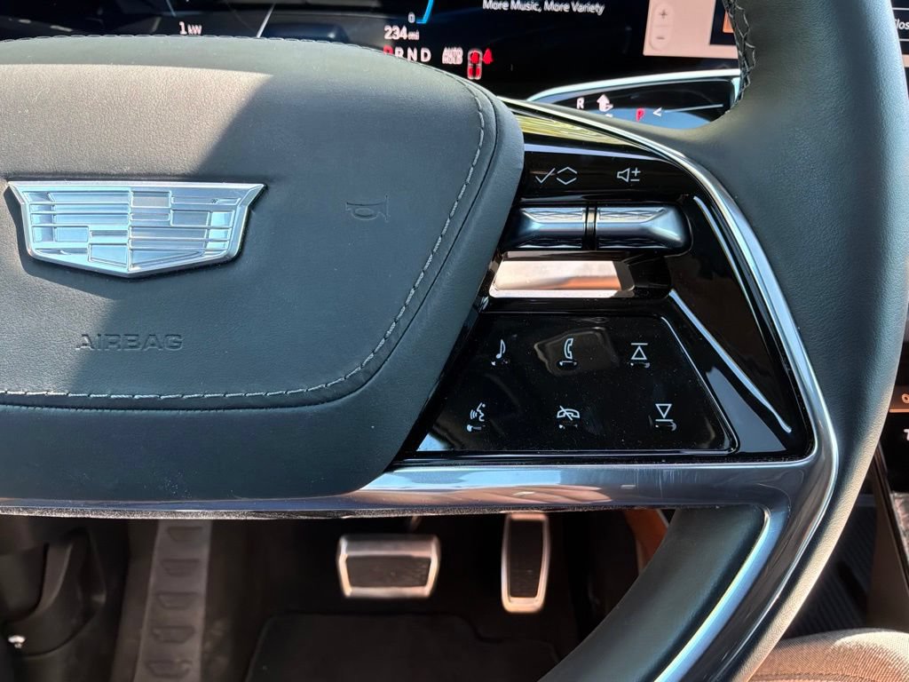 New 2026 Cadillac Vistiq Premium Luxury AWD/4WD image 16