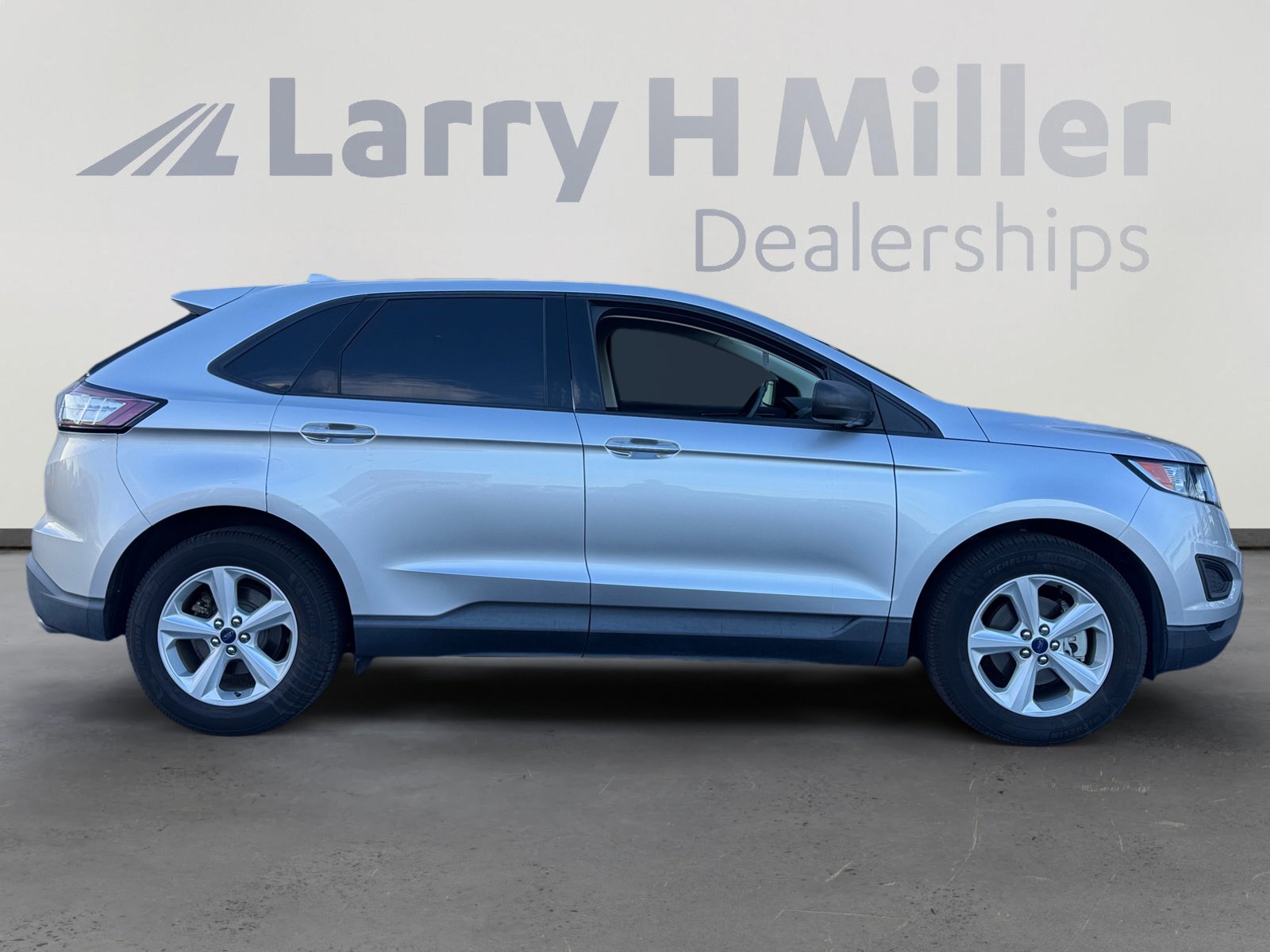 Used 2016 Ford Edge SE image 6