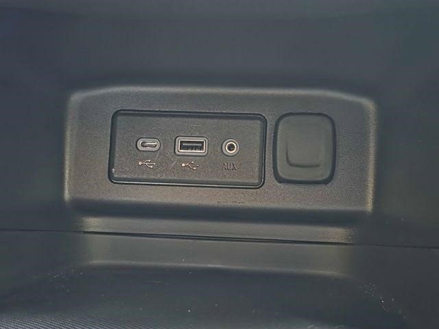 Certified 2023 Chevrolet Equinox RS w/ LPO, Cargo Package image 29