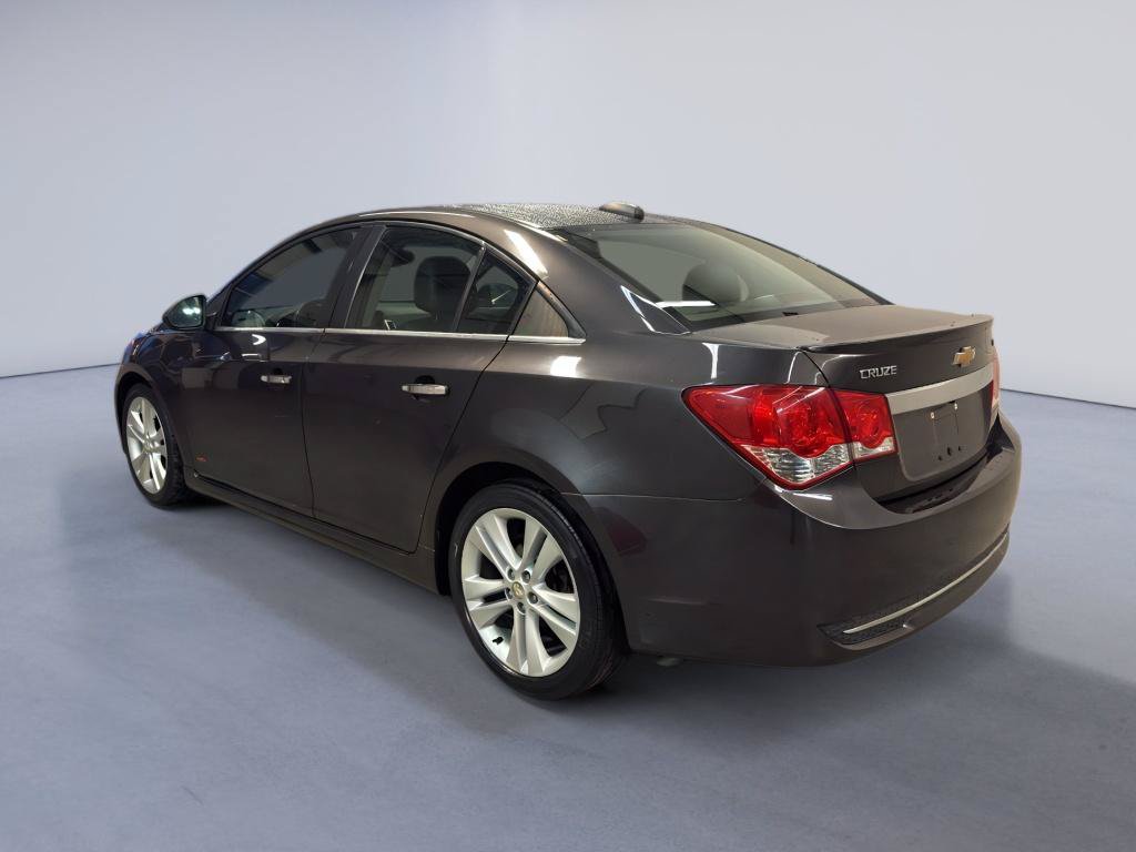 Used 2015 Chevrolet Cruze LTZ w/ Sun, Sound and Sport Package FWD image 5