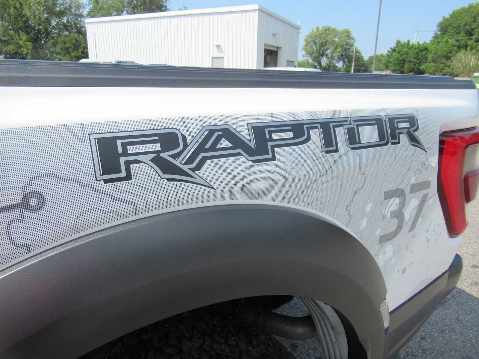 Used 2022 Ford F150 Raptor w/ Raptor 37 Performance Package AWD/4WD image 13
